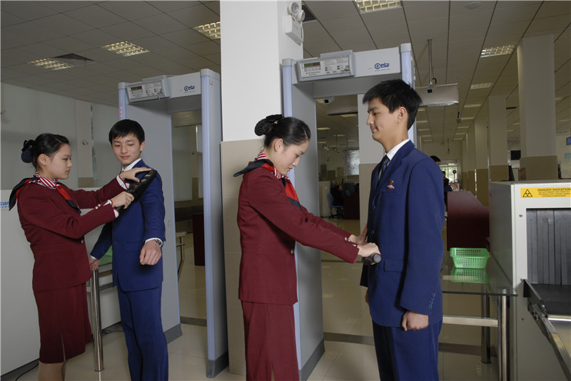 上海市航空服务学校安检