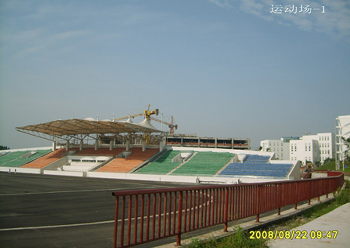 四川职业技术学院田径场