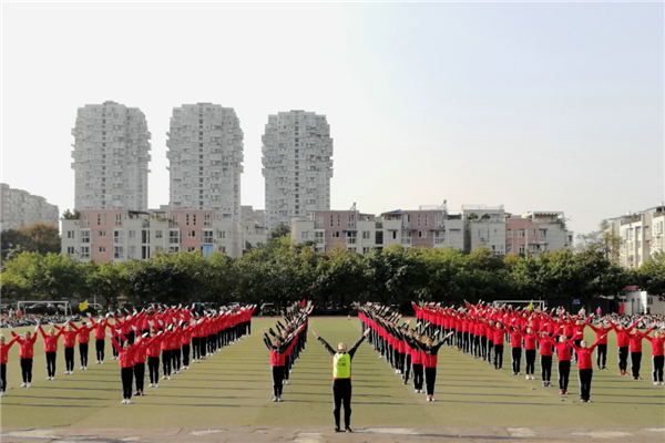 龙泉二中校园环境