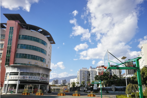 攀枝花市经贸旅游学校环境