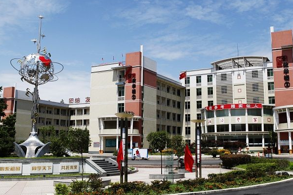 江油中学校园环境