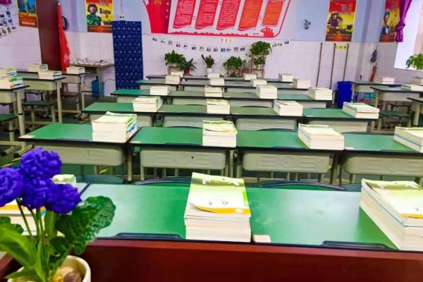  南充电子工业学校环境