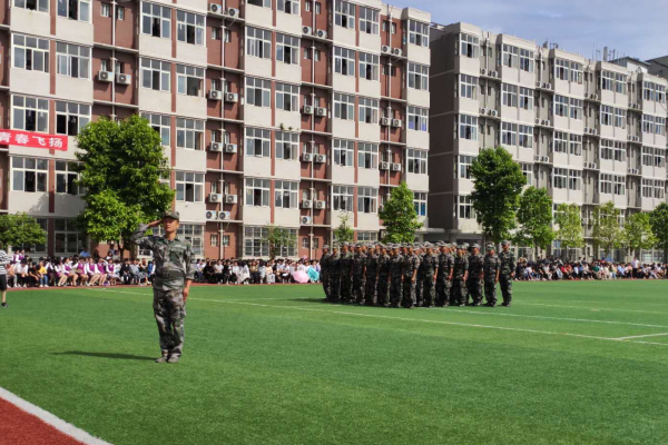  南充电子工业学校环境