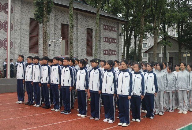 四川省档案学校学生风采 四川省档案学校学生风采
