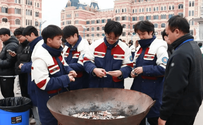 天府新区航空旅游职业学院