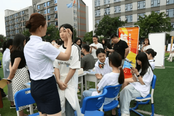 川绵高技校