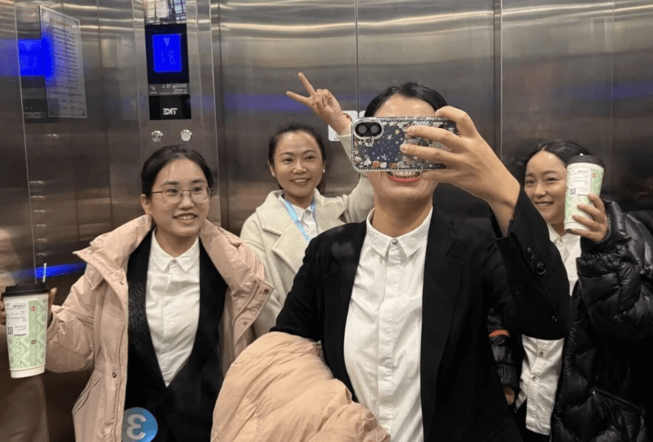 成都电子信息学校
