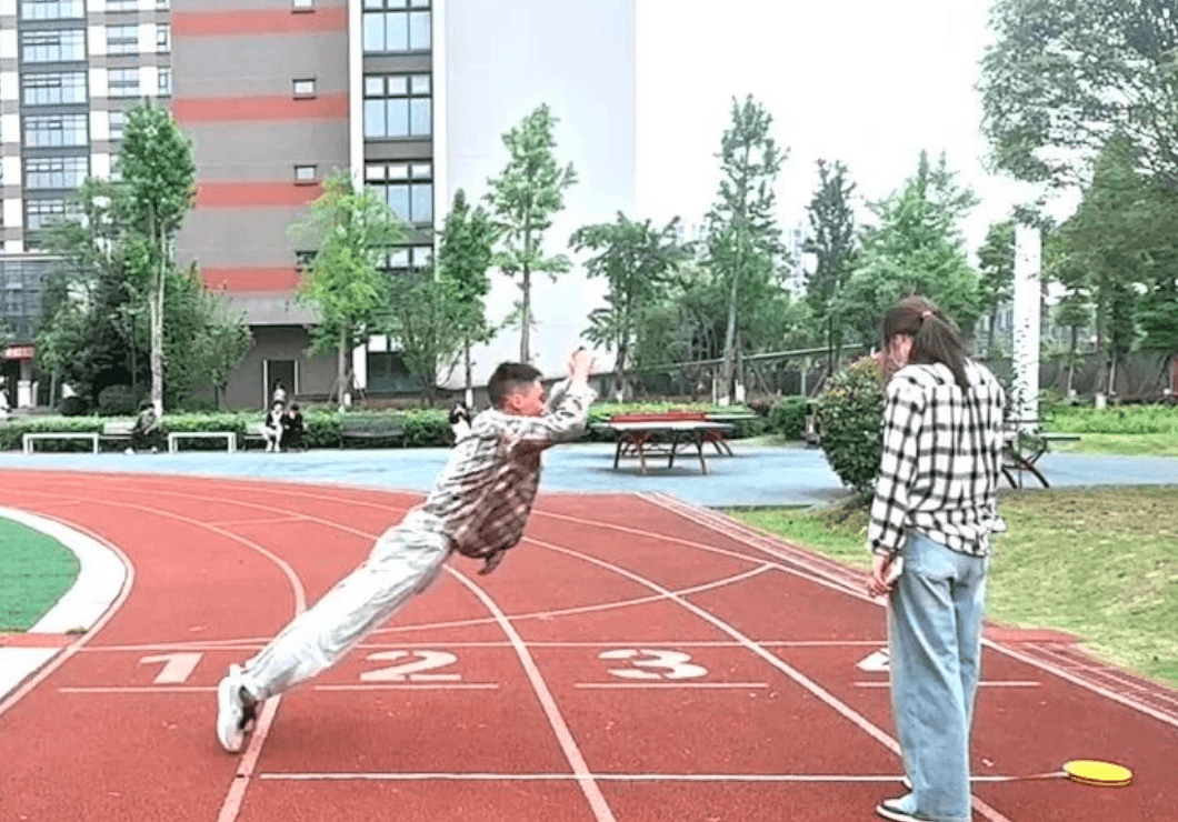 川绵高技校