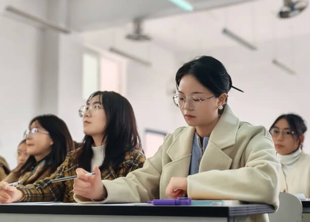 天府新区信息职业学院