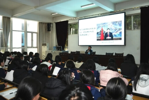 成都铁路卫生学校
