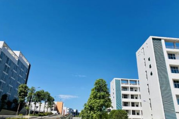 四川交通运输职业学校教学楼