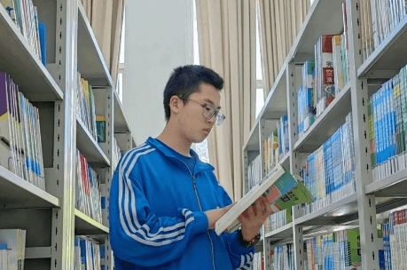 成都电子信息学校