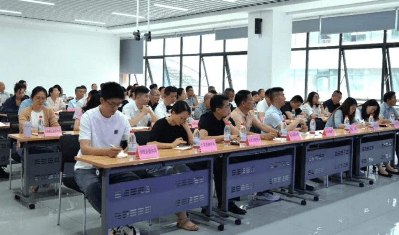 眉山电子职业技术学校
