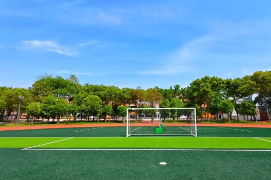 成都浩源职业学校操场 成都浩源职业学校操场