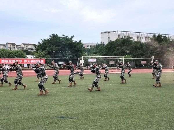 四川省商贸学校环境 四川省商贸学校环境