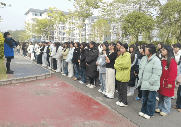自贡旅游职高