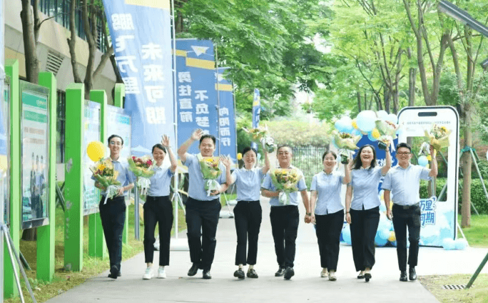 成都东辰外国语学校