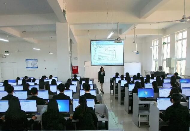 四川希望汽车技师学院