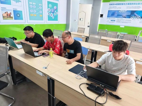 成都泛美航空旅游职业学校 成都泛美航空旅游职业学校