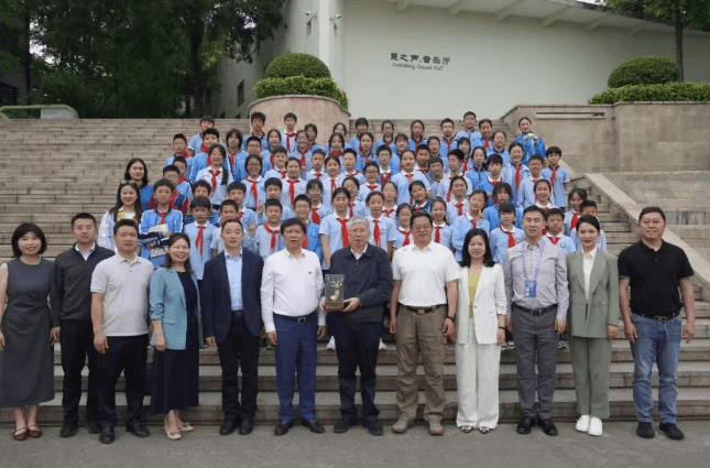 成都市实外西区学校