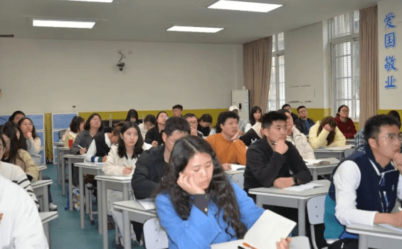 双流区综合高中
