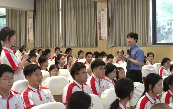 四川省成都市财贸职业高级中学校