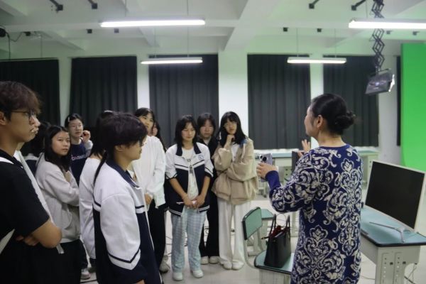 成都广信职业学校