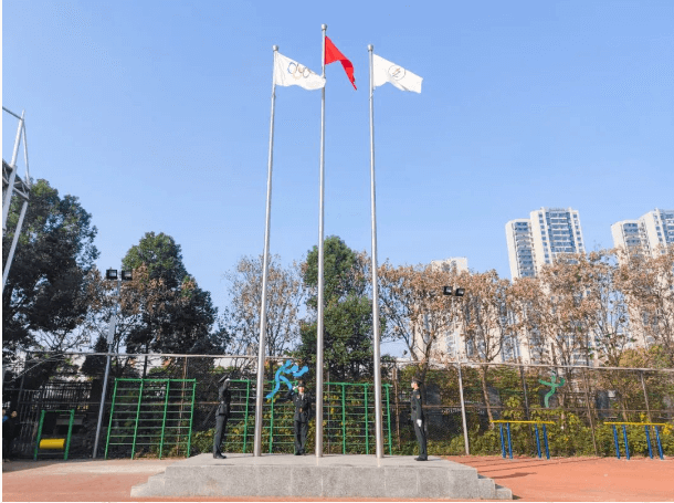 成都电子信息学校